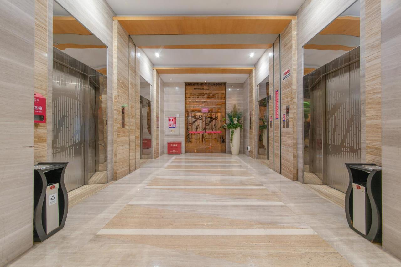 Shenzhen Ramada Plaza, North Railway Station Hotel Exterior foto