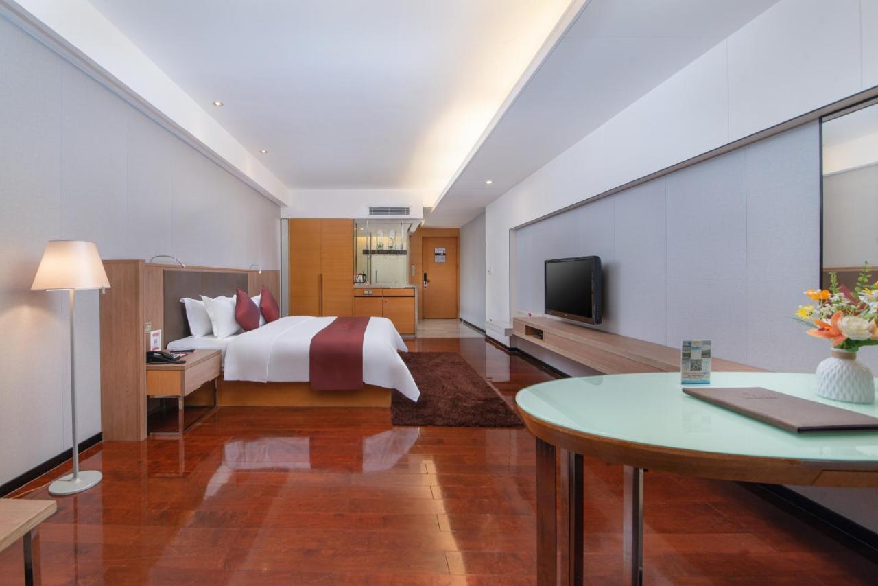 Shenzhen Ramada Plaza, North Railway Station Hotel Exterior foto