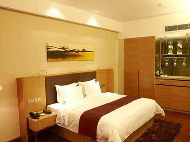 Shenzhen Ramada Plaza, North Railway Station Hotel Exterior foto