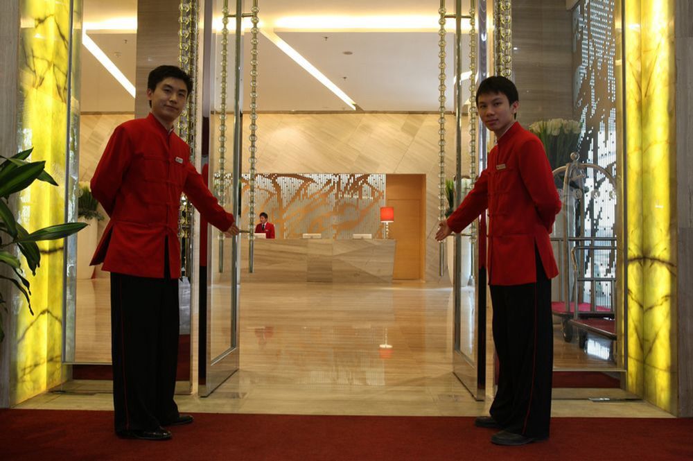 Shenzhen Ramada Plaza, North Railway Station Hotel Exterior foto